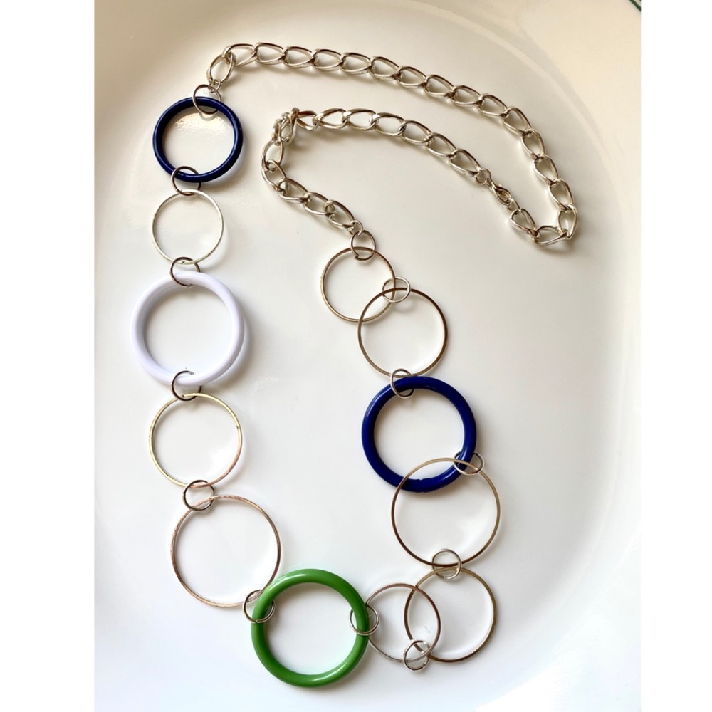 Vintage Inspired Mod Circle Necklace